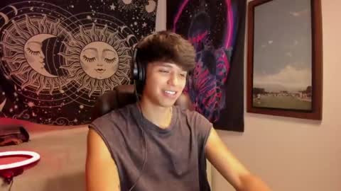 Snapshot of victorino_jhonson chatting on 07/16/26, 05:13 Victorino Jhonson online show from 07/16/26, 05:13