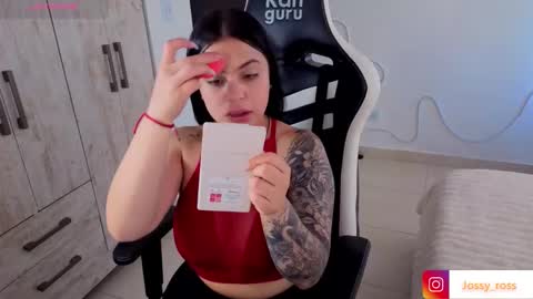 V  I C  T O R I A  online show from 03/21/26, 08:56