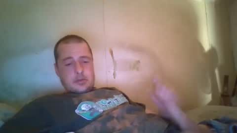 Snapshot of vids1977 chatting on 12/12/24, 10:56 vids1977 online show from 12/12/24, 10:56