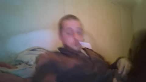 Snapshot of vids1977 chatting on 12/15/24, 01:32 vids1977 online show from 12/15/24, 01:32