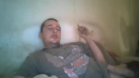 Snapshot of vids1977 chatting on 12/21/24, 01:53 vids1977 online show from 12/21/24, 01:53