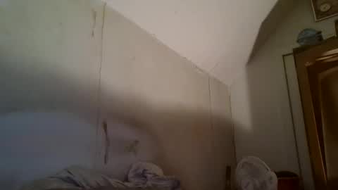 Snapshot of vids1977 chatting on 01/03/25, 02:43 vids1977 online show from 01/03/25, 02:43