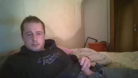 Snapshot of vids1977 chatting on 01/22/25, 09:35 vids1977 online show from 01/22/25, 09:35