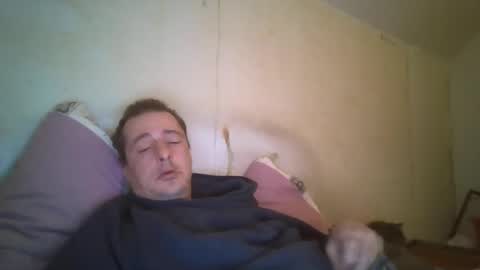 Snapshot of vids1977 chatting on 01/24/25, 01:03 vids1977 online show from 01/24/25, 01:03