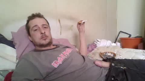 Snapshot of vids1977 chatting on 02/08/25, 07:38 vids1977 online show from 02/08/25, 07:38