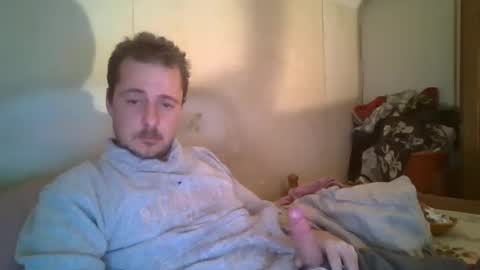 Snapshot of vids1977 chatting on 02/17/25, 01:47 vids1977 online show from 02/17/25, 01:47