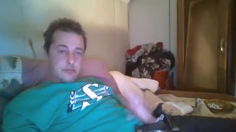 Snapshot of vids1977 chatting on 02/19/25, 01:29 vids1977 online show from 02/19/25, 01:29