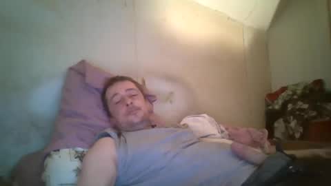 Snapshot of vids1977 chatting on 02/28/25, 11:47 vids1977 online show from 02/28/25, 11:47