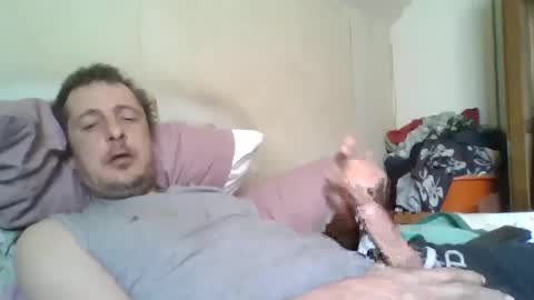 Snapshot of vids1977 chatting on 03/05/25, 06:12 vids1977 online show from 03/05/25, 06:12