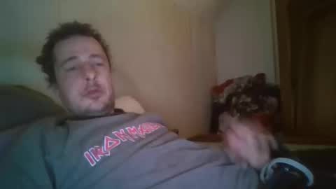 Snapshot of vids1977 chatting on 03/07/25, 12:23 vids1977 online show from 03/07/25, 12:23