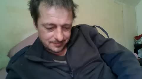 Snapshot of vids1977 chatting on 03/09/25, 07:15 vids1977 online show from 03/09/25, 07:15