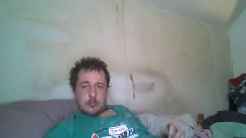 Snapshot of vids1977 chatting on 03/12/25, 06:22 vids1977 online show from 03/12/25, 06:22