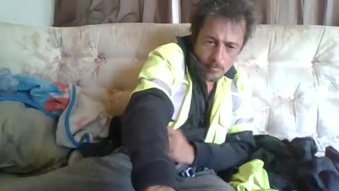 Snapshot of vids1977 chatting on 09/24/25, 05:38 vids1977 online show from 09/24/25, 05:38