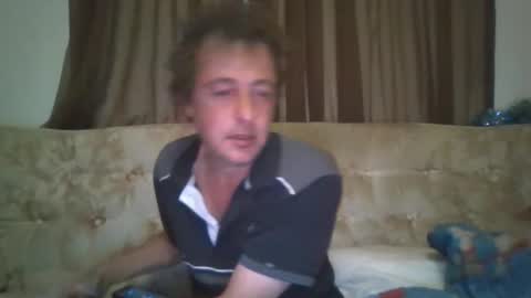 Snapshot of vids1977 chatting on 10/05/25, 04:33 vids1977 online show from 10/05/25, 04:33