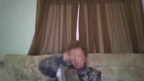 Snapshot of vids1977 chatting on 10/10/25, 04:22 vids1977 online show from 10/10/25, 04:22