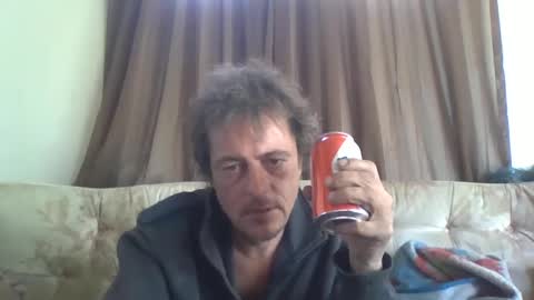 Snapshot of vids1977 chatting on 10/10/25, 09:47 vids1977 online show from 10/10/25, 09:47