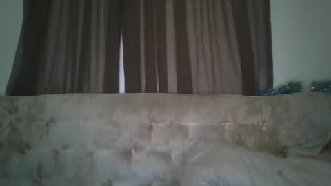 Snapshot of vids1977 chatting on 10/25/25, 03:58 vids1977 online show from 10/25/25, 03:58