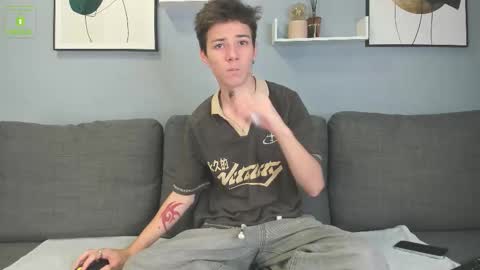 Snapshot of viego_pattel chatting on 10/04/25, 04:27 Viego Pattel online show from 10/04/25, 04:27