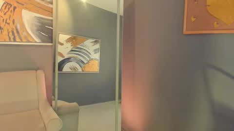 Snapshot of vienah_louis chatting on 02/26/26, 02:43 vienah_louis online show from 02/26/26, 02:43