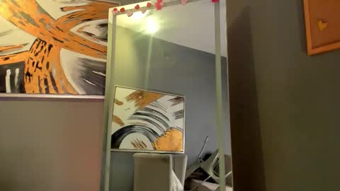 Snapshot of vienah_louis chatting on 03/03/26, 03:23 vienah_louis online show from 03/03/26, 03:23