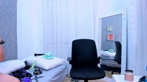 Snapshot of viictoriiasaenz chatting on 03/26/26, 03:45 viictoriiasaenz online show from 03/26/26, 03:45