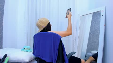 Snapshot of viictoriiasaenz chatting on 04/02/26, 04:43 viictoriiasaenz online show from 04/02/26, 04:43