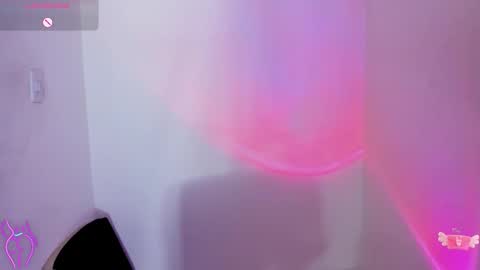 Snapshot of viioleett_cum chatting on 03/10/26, 03:06 viioleett_cum online show from 03/10/26, 03:06