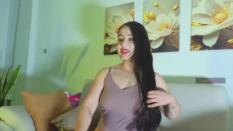 VIOLET  online show from 04/15/26, 11:16