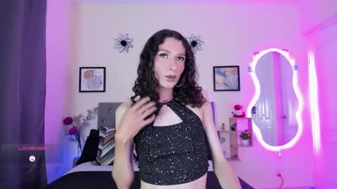 Snapshot of viioleta_cam chatting on 10/09/25, 02:09 Violet online show from 10/09/25, 02:09