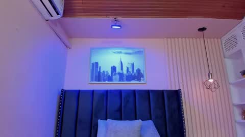 Viiolett online show from 09/13/25, 07:57