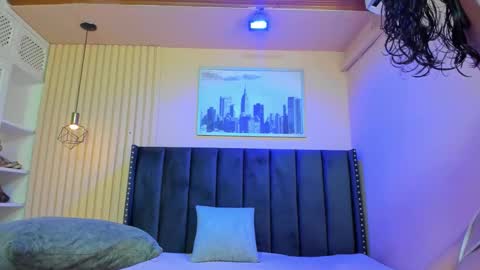 Viiolett online show from 01/16/26, 07:29