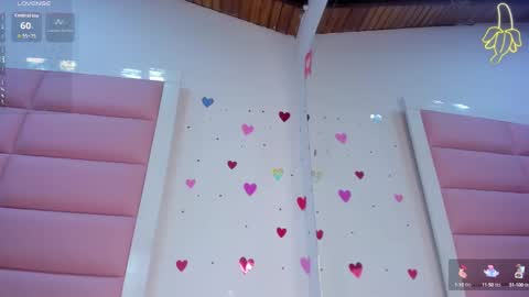 Violetta  online show from 09/18/25, 11:56