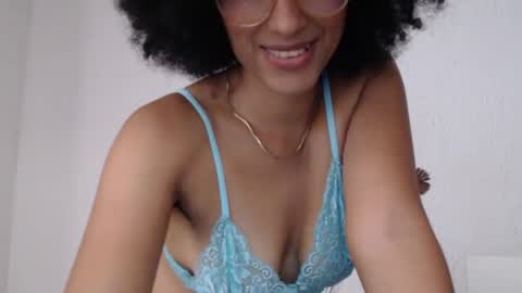 Snapshot of viiolettaaa chatting on 07/01/26, 10:31 viiolettaaa online show from 07/01/26, 10:31