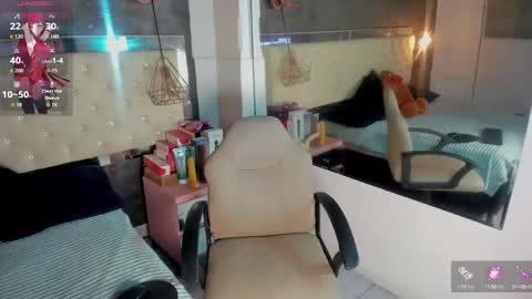 Violet online show from 09/26/25, 12:53