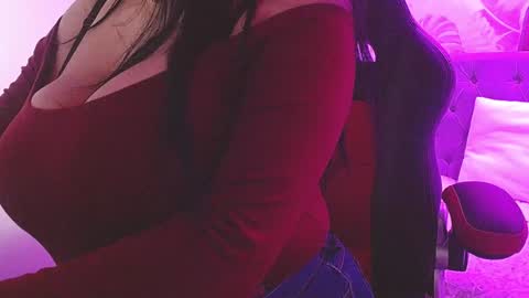 Snapshot of viiolleta chatting on 01/28/25, 12:22 viioleta online show from 01/28/25, 12:22