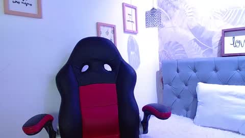 Snapshot of viiolleta chatting on 02/04/25, 06:27 viioleta online show from 02/04/25, 06:27