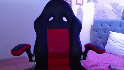 Snapshot of viiolleta chatting on 03/08/25, 06:37 viioleta online show from 03/08/25, 06:37