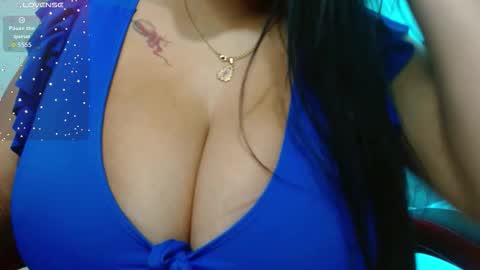 Snapshot of viiolleta chatting on 11/26/25, 12:50 viioleta online show from 11/26/25, 12:50