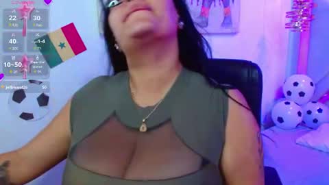 Snapshot of viiolleta chatting on 06/26/26, 12:42 viioleta online show from 06/26/26, 12:42