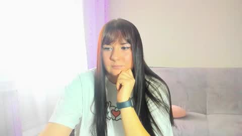 Snapshot of vik_and_love chatting on 03/18/26, 03:09 Vika online show from 03/18/26, 03:09