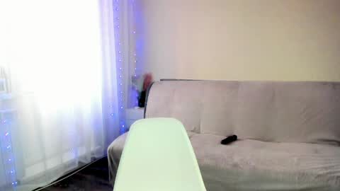 Snapshot of vik_and_love chatting on 04/04/26, 03:27 Vika online show from 04/04/26, 03:27