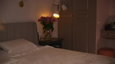 Snapshot of vika54784 chatting on 05/22/26, 05:47 vika54784 online show from 05/22/26, 05:47