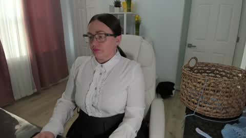 Snapshot of vika7333 chatting on 02/07/25, 07:06 Ukrainian-woman online show from 02/07/25, 07:06