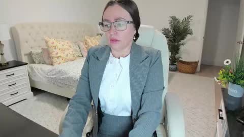 Ukrainian-woman online show from 03/19/26, 12:20
