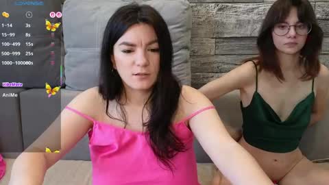 Snapshot of vika_loves_you chatting on 04/14/26, 02:17 follow my fansly online show from 04/14/26, 02:17