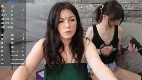 Snapshot of vika_loves_you chatting on 04/20/26, 02:03 follow my fansly online show from 04/20/26, 02:03