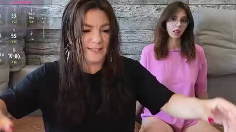 Snapshot of vika_loves_you chatting on 07/17/26, 03:57 follow my fansly online show from 07/17/26, 03:57