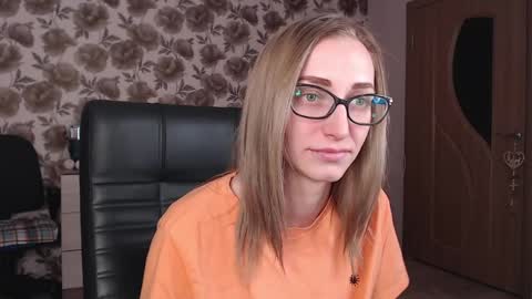 Vika online show from 12/15/24, 04:26