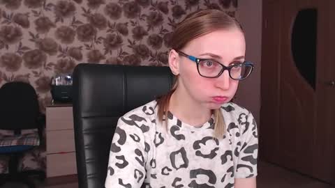 Vika online show from 01/30/25, 09:58