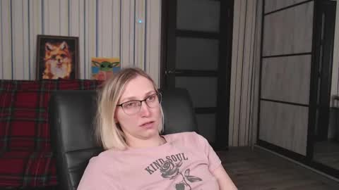 Vika online show from 03/16/26, 10:03